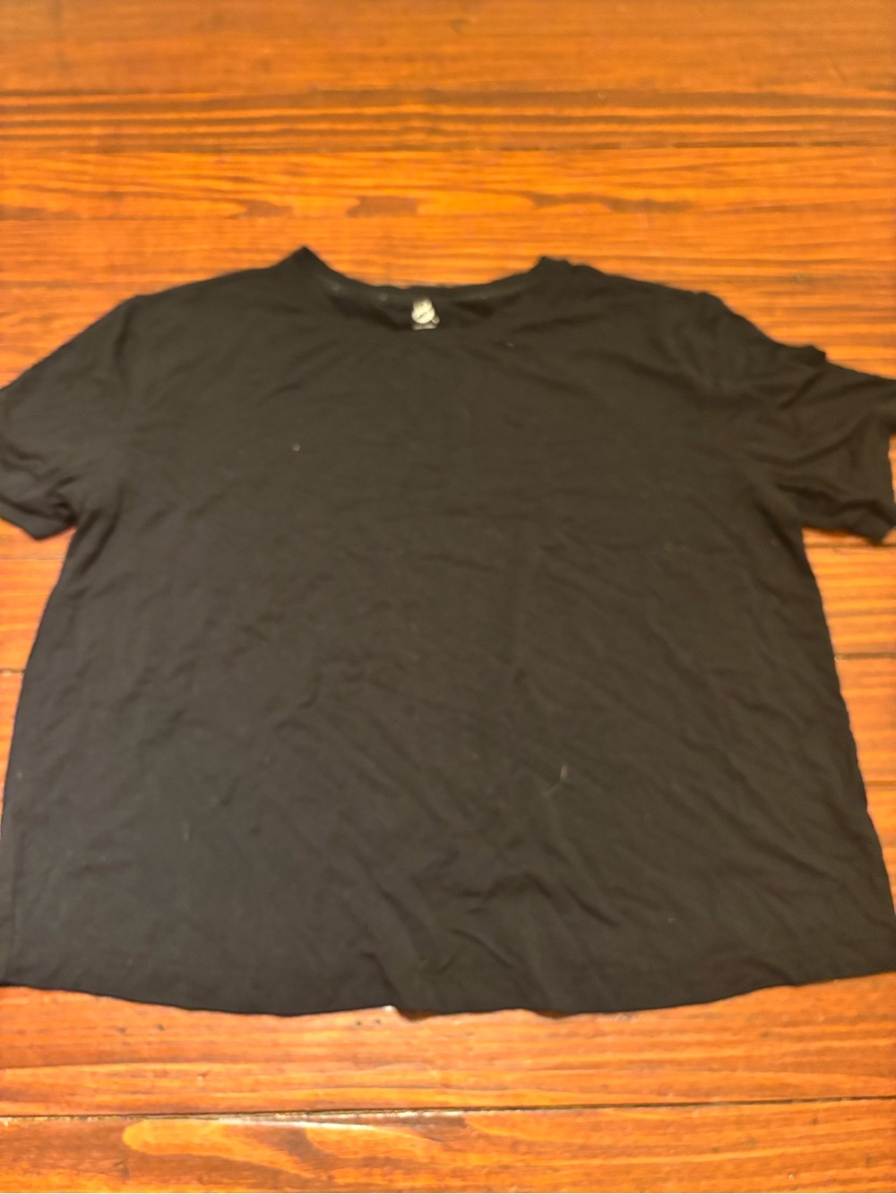 Lou and grey basic black tee